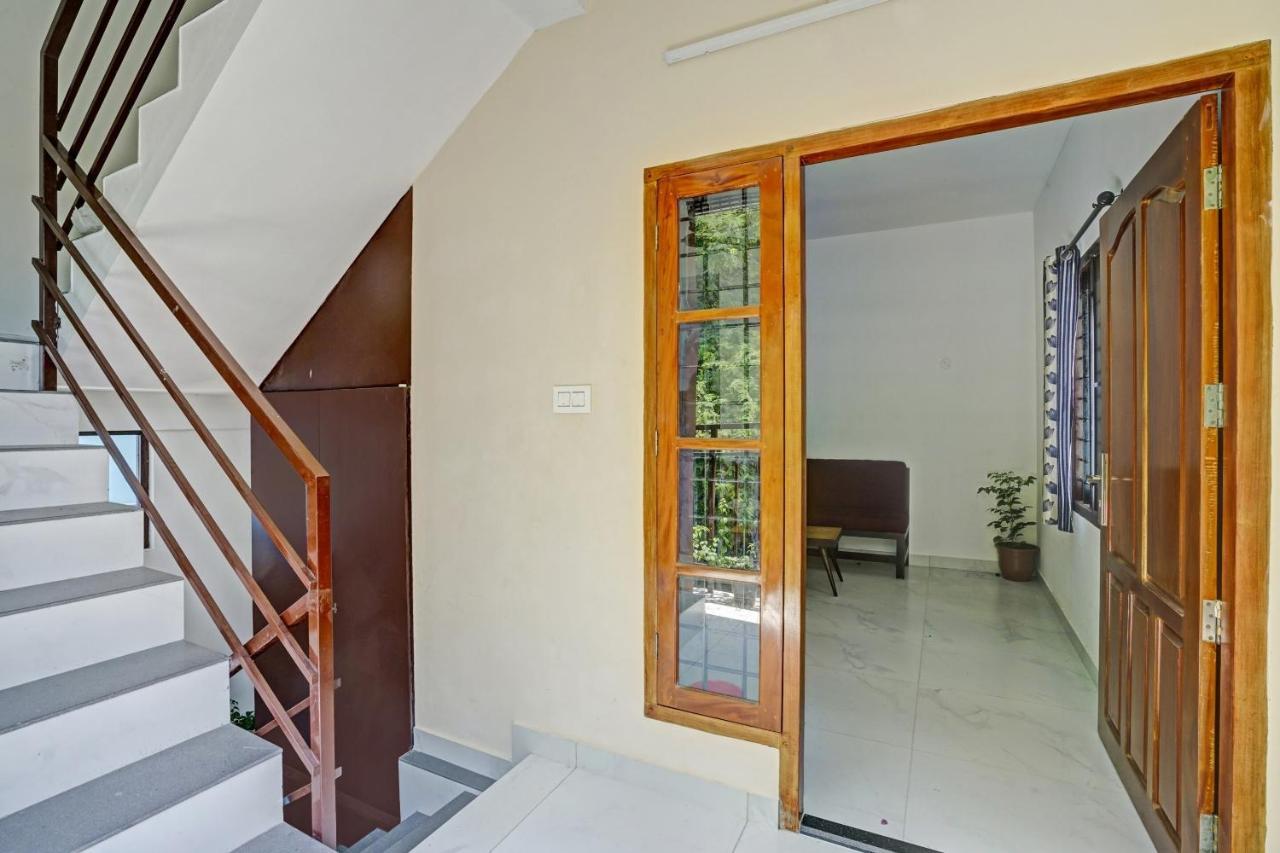 Spot On Blissful Villa Kochi Exterior foto